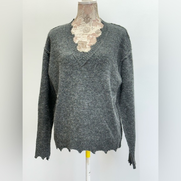 MAGASCHONI Gray V-Neck shark bite trim Sweater size S - Picture 5 of 12